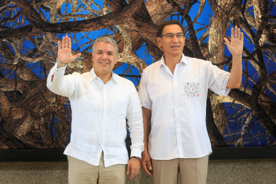 페루 아마존 지역 함께 방문한 콜롬비아와 페루 정상[로이터=연합뉴스]